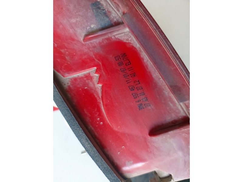 Recambio de piloto trasero izquierdo para bmw serie 3 berlina (e90) 204d4 referencia OEM IAM 693745711  