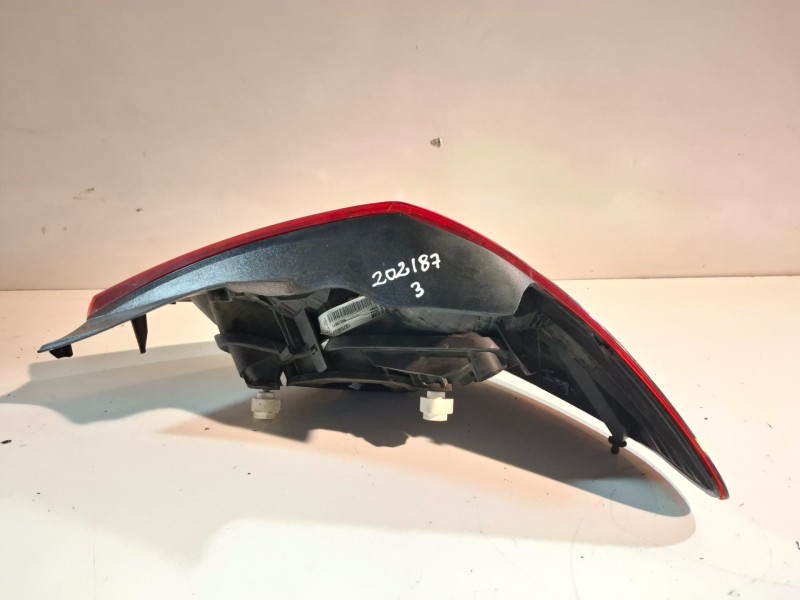 Recambio de piloto trasero izquierdo para opel corsa d a13dte referencia OEM IAM 13269050  