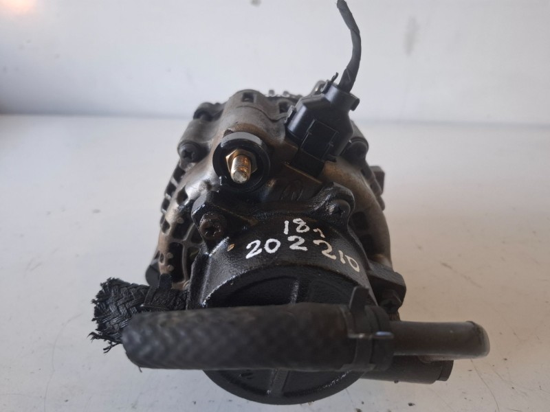 Recambio de alternador para hyundai sonata (nf) d4ea referencia OEM IAM 3730027020  