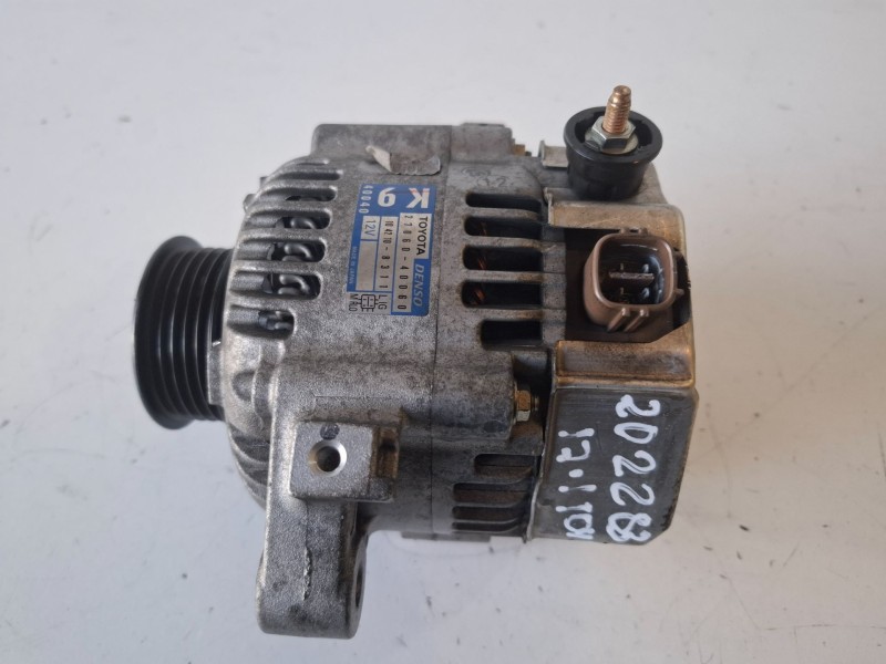 Recambio de alternador para toyota iq (nuj1/ngj1/kgj1) 1krfe referencia OEM IAM 2706040060  