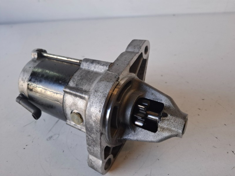 Recambio de motor arranque para toyota iq (nuj1/ngj1/kgj1) 1krfe referencia OEM IAM 2810040121  