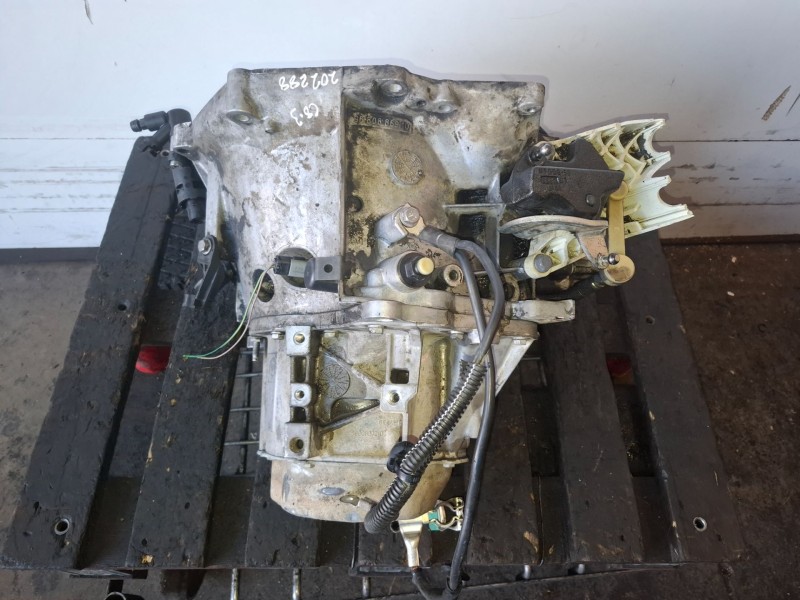 Recambio de caja cambios para citroen c4 picasso 9hy referencia OEM IAM 20DM69  