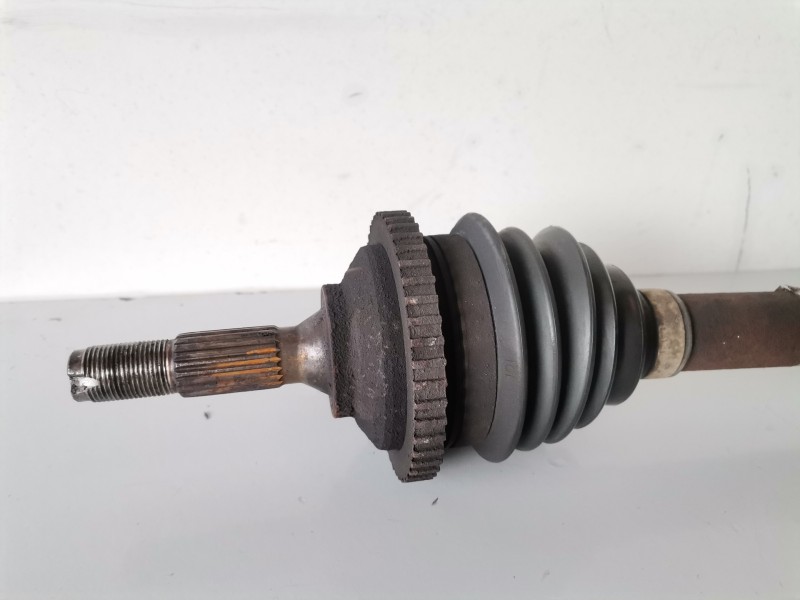 Recambio de transmision delantera derecha para peugeot 206 8hz referencia OEM IAM 9638753180  