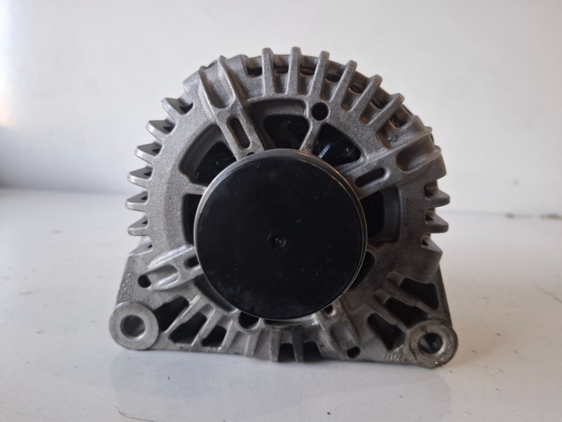 Recambio de alternador para citroen c5 berlina 9hz referencia OEM IAM   