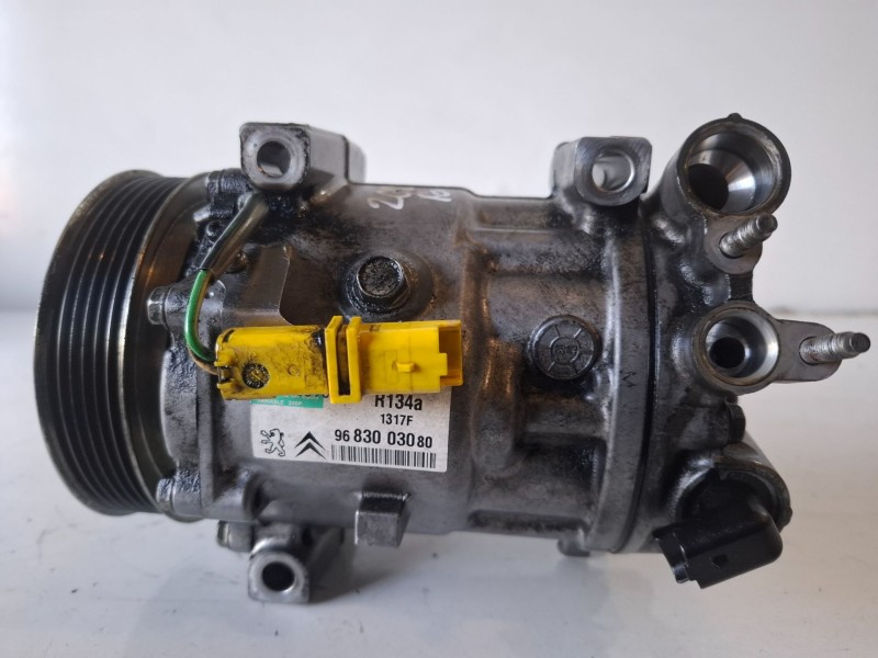 Recambio de compresor aire acondicionado para citroen c5 berlina 9hz referencia OEM IAM 9683003080  