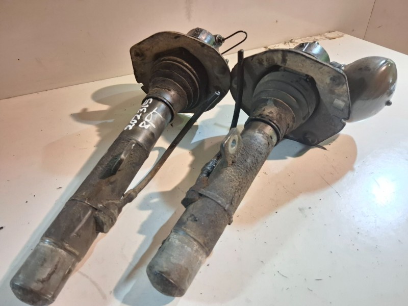 Recambio de amortiguador delantero para citroen c5 berlina 9hz referencia OEM IAM   