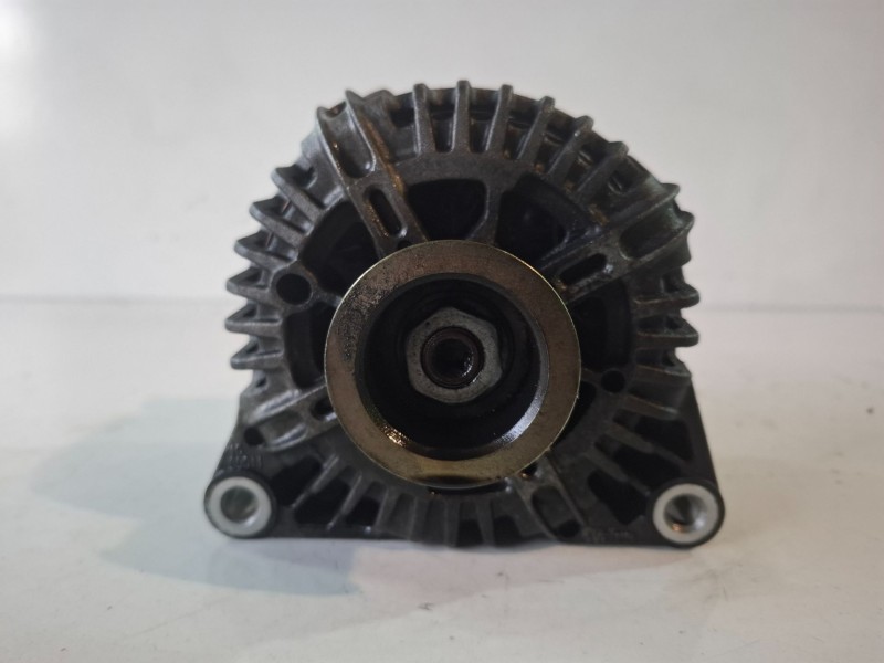 Recambio de alternador para citroen c3 pluriel 8hx referencia OEM IAM 9646476280  