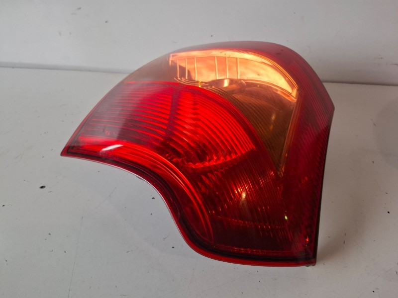 Recambio de piloto trasero izquierdo para toyota corolla (e12) 1cdftv referencia OEM IAM   
