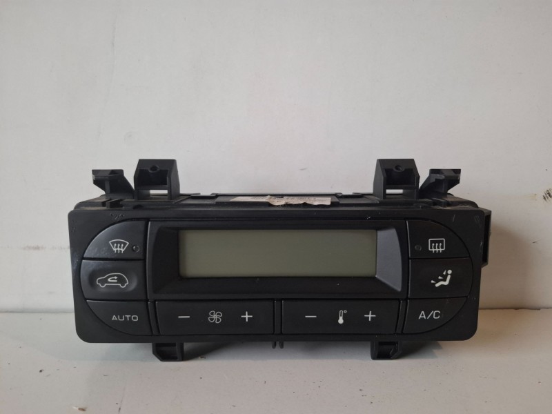 Recambio de mando climatizador para citroen c3 8hz referencia OEM IAM 96530443XT  