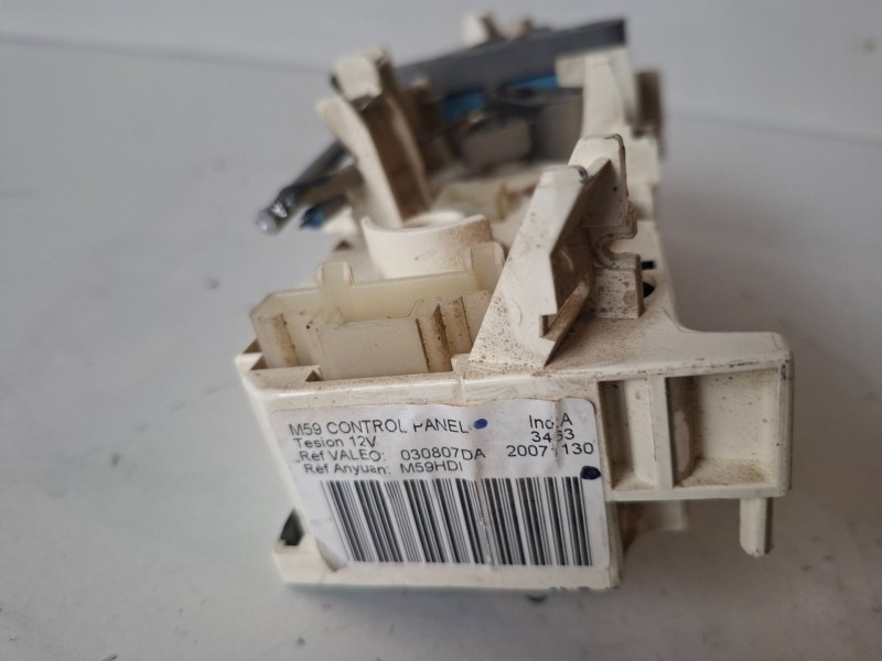 Recambio de mando calefaccion / aire acondicionado para peugeot partner tepee 9hw referencia OEM IAM 030807DA  
