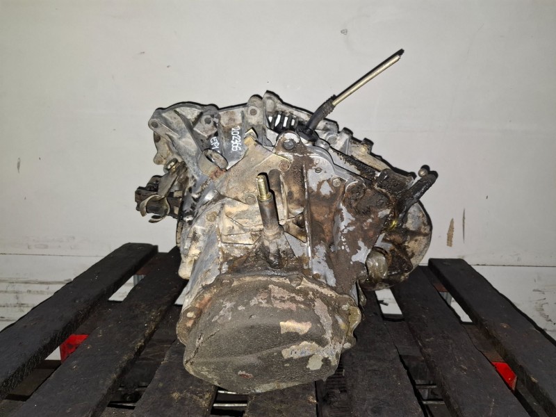 Recambio de caja cambios para peugeot 205 berlina 161a referencia OEM IAM   