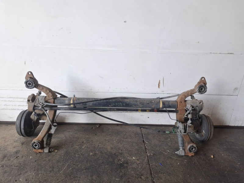 Recambio de puente trasero para peugeot 206 wjz referencia OEM IAM   