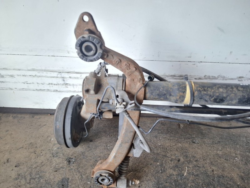Recambio de puente trasero para peugeot 206 wjz referencia OEM IAM   