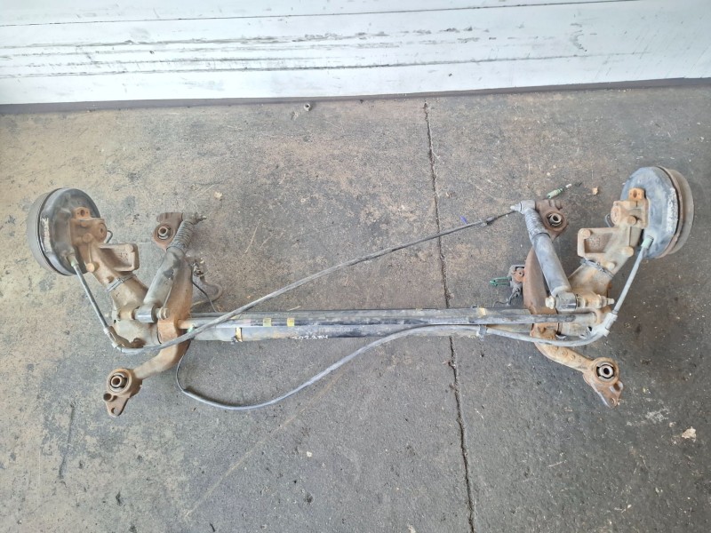 Recambio de puente trasero para peugeot 206 wjz referencia OEM IAM   