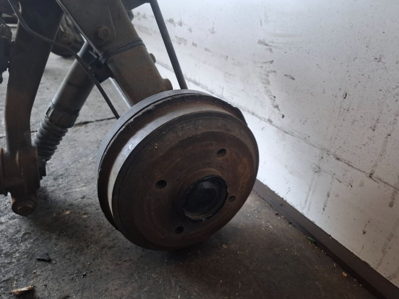 Recambio de puente trasero para peugeot 206 wjz referencia OEM IAM   