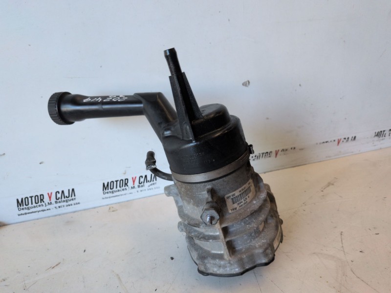 Recambio de bomba direccion para citroen c4 picasso 9hz referencia OEM IAM 9684252580  