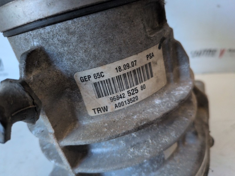 Recambio de bomba direccion para citroen c4 picasso 9hz referencia OEM IAM 9684252580  