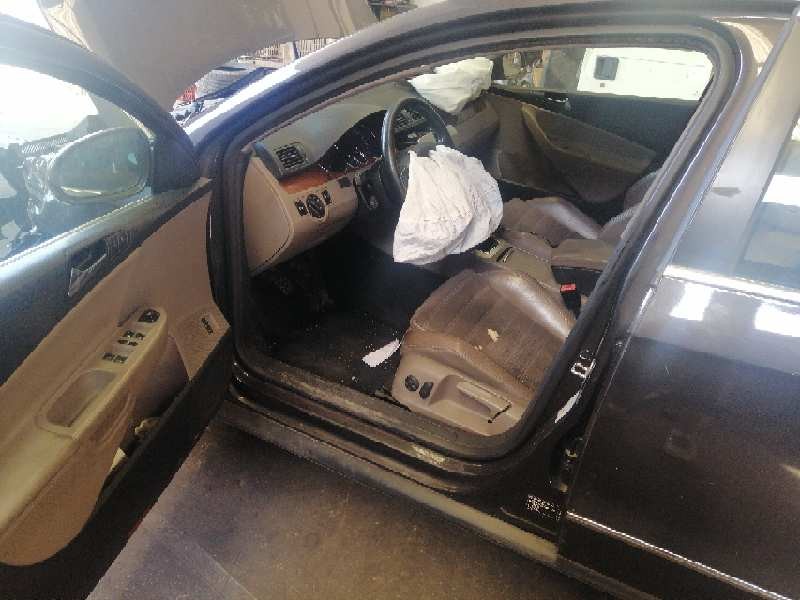 volkswagen passat variant (3c5) del año 2006