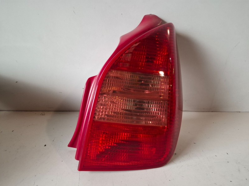 Recambio de piloto trasero derecho para citroen c2 8hz referencia OEM IAM   