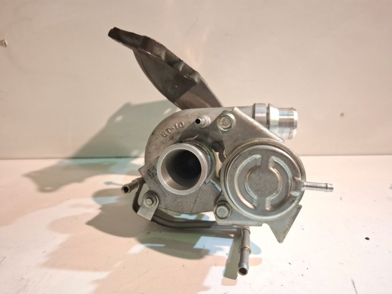 Recambio de turbocompresor para dacia sandero ii h4b400 referencia OEM IAM 144103742R  