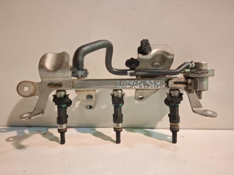 Recambio de rampa inyectora para dacia sandero ii h4b400 referencia OEM IAM 175201470R  
