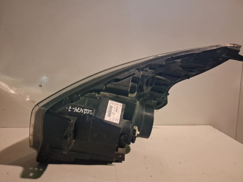 Recambio de faro derecho para fiat talento furgón (296) r9m452 referencia OEM IAM 1EE01141026  