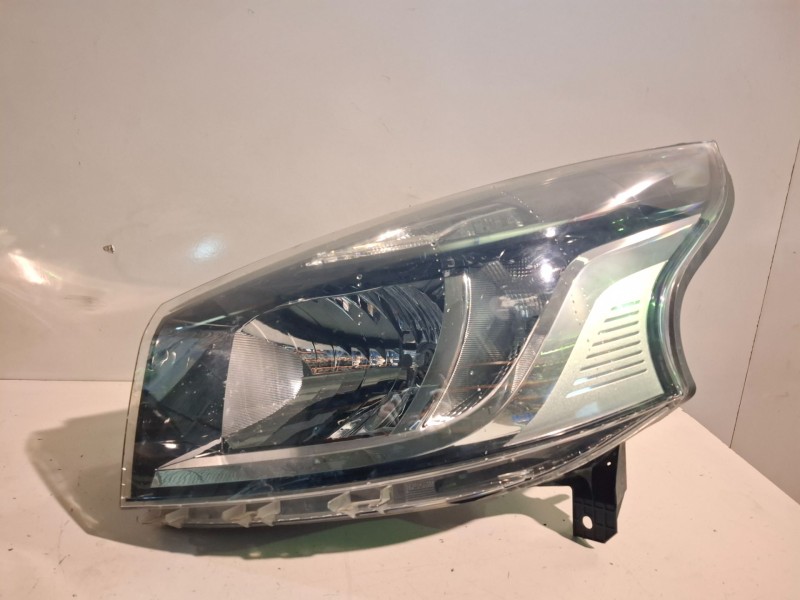 Recambio de faro izquierdo para fiat talento furgón (296) r9m452 referencia OEM IAM 1EE01141025  