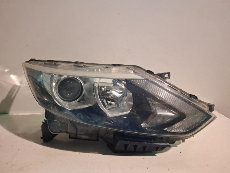 Recambio de faro derecho para nissan qashqai (j11e) k9k636 referencia OEM IAM 10018013  