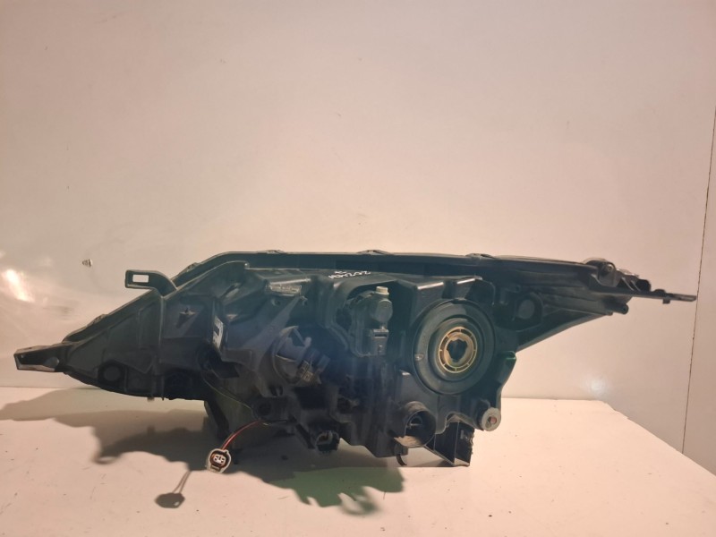 Recambio de faro derecho para nissan qashqai (j11e) k9k636 referencia OEM IAM 10018013  