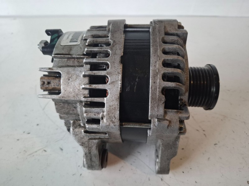 Recambio de alternador para fiat talento furgón (296) r9m452 referencia OEM IAM 231009096R  