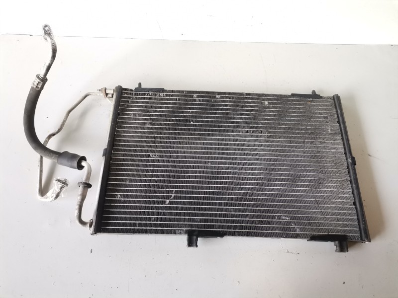 Recambio de condensador / radiador aire acondicionado para peugeot 206 8hz referencia OEM IAM 9651867080  