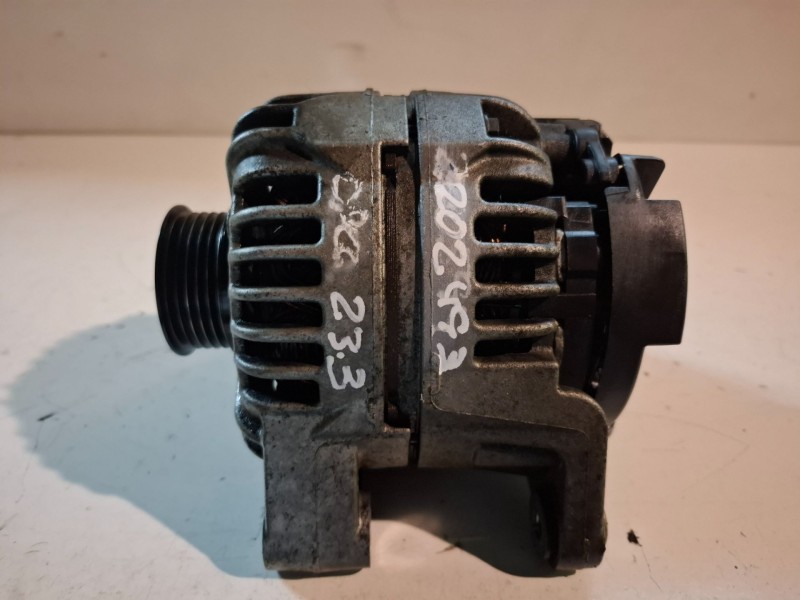 Recambio de alternador para opel corsa c z12xep referencia OEM IAM 0124425021  