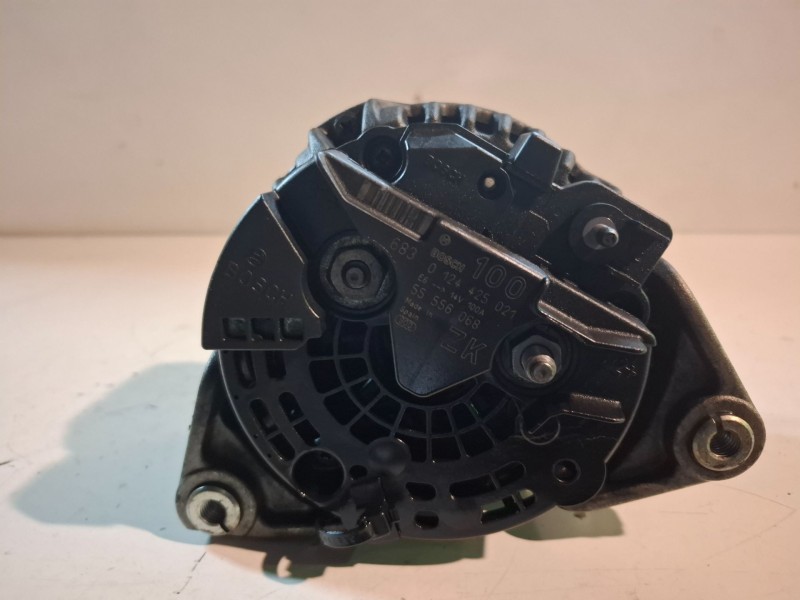 Recambio de alternador para opel corsa c z12xep referencia OEM IAM 0124425021  