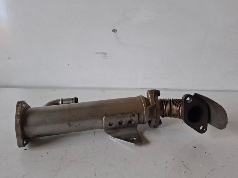 Recambio de enfriador egr para kia carens (un) d4eaw referencia OEM IAM 2840027410CH4  