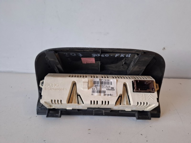 Recambio de pantalla multifuncion para peugeot 307 berlina (s2) 9hy referencia OEM IAM 966323078000  