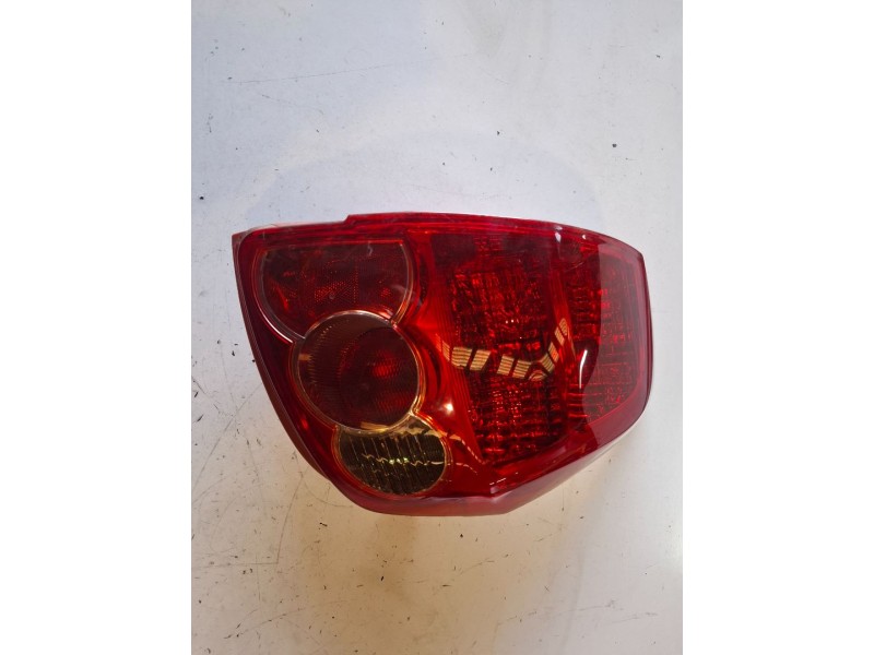 Recambio de piloto trasero derecho para toyota auris (e15) 1zr referencia OEM IAM   