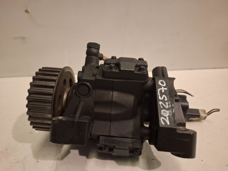 Recambio de bomba inyeccion para renault megane ii grandtour k9k p7 referencia OEM IAM 8200430599  