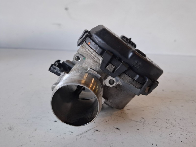 Recambio de caja mariposa para peugeot 208 (p2) yh01 referencia OEM IAM 983017148000  