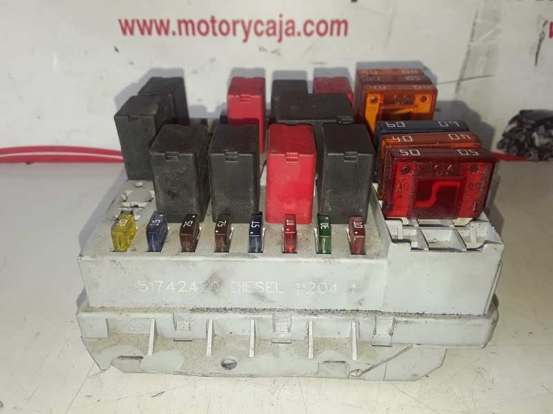 Recambio de caja reles / fusibles para alfa romeo 147 (190) 937a2000 referencia OEM IAM 51742420  