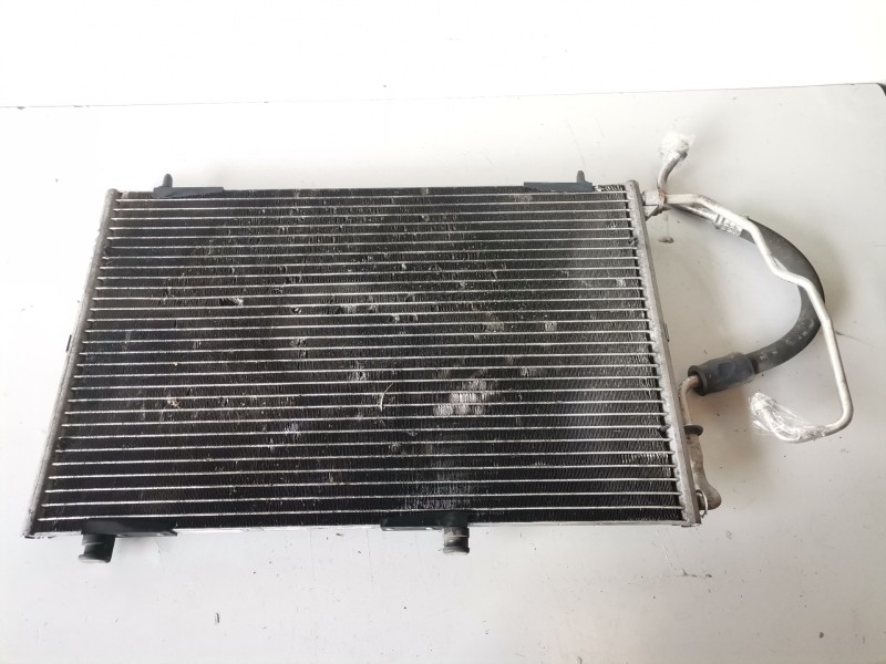 Recambio de condensador / radiador aire acondicionado para peugeot 206 8hz referencia OEM IAM 9651867080  