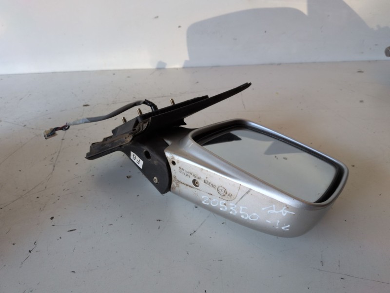 Recambio de retrovisor derecho para nissan x-trail (t30) yd22 referencia OEM IAM   