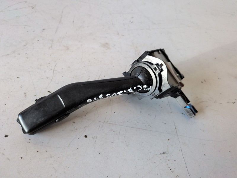 Recambio de mando limpia para seat leon (1p1) bxe referencia OEM IAM 1K0953519A  