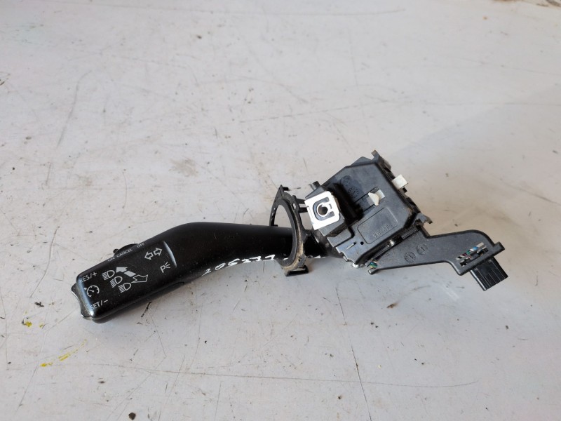 Recambio de mando luces para seat leon (1p1) bxe referencia OEM IAM 1K0953513G  