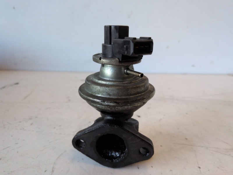 Recambio de valvula egr para land rover discovery (salljg/lj) d21l referencia OEM IAM 72207402  