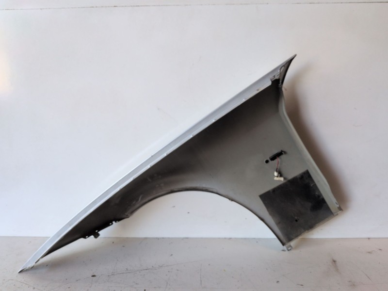 Recambio de aleta delantera derecha para bmw serie 3 berlina (e90) 204d4 referencia OEM IAM   