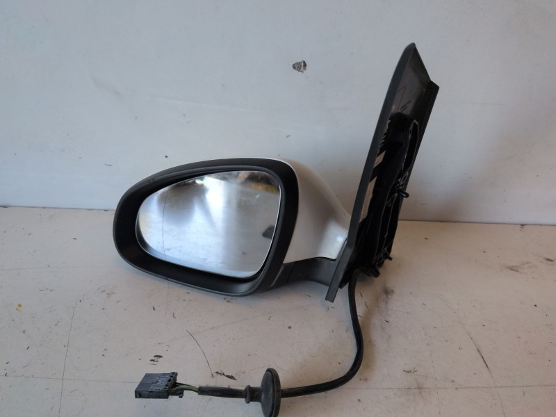 Recambio de retrovisor izquierdo para opel astra j berlina 5p a17dtr referencia OEM IAM 583505  