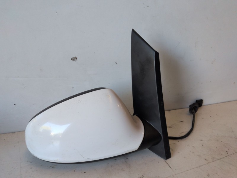 Recambio de retrovisor derecho para opel astra j berlina 5p a17dtr referencia OEM IAM   