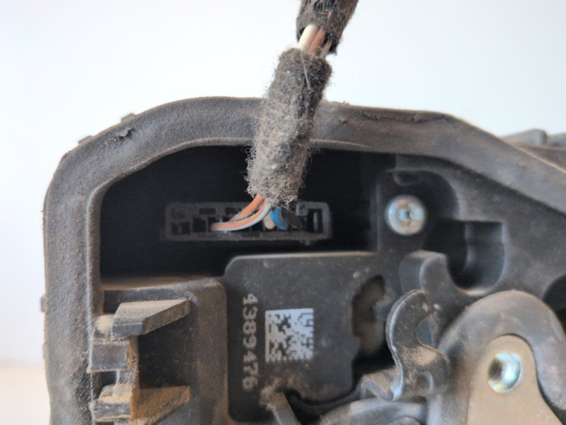 Recambio de cerradura puerta delantera izquierda para bmw serie 3 berlina (e90) 204d4 referencia OEM IAM   