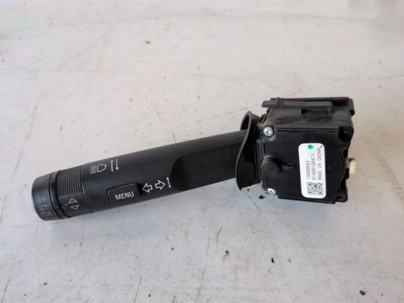 Recambio de mando luces para opel insignia berlina a20dth referencia OEM IAM 13500692  
