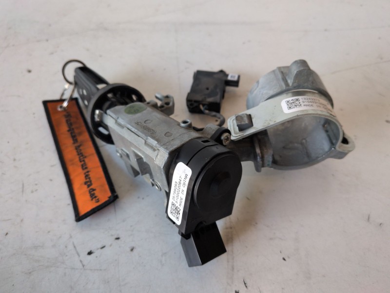Recambio de conmutador de arranque para opel insignia berlina a20dth referencia OEM IAM   